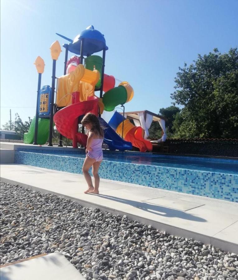 Mobilehome Elena Premium With Pool, Istria Banjole Kültér fotó